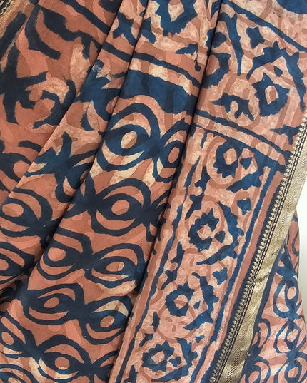 Raag Mati Dabbu Art Crepe Silk Saree