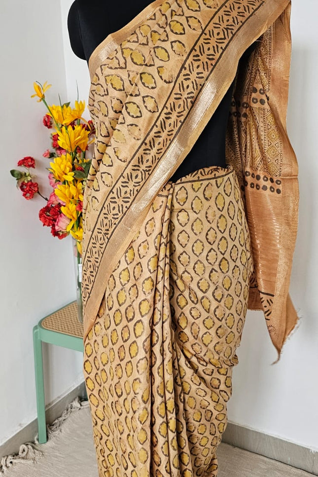 Swarn Mitti Art Crepe Silk Dabbu Print Saree