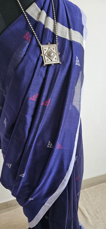 Handwoven Blue Jamdani Saree