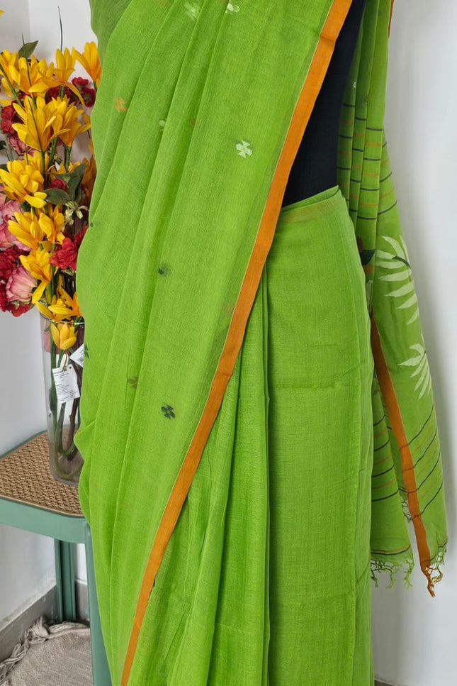 Kesar Tulsi Jamdani Hanwoven Saree