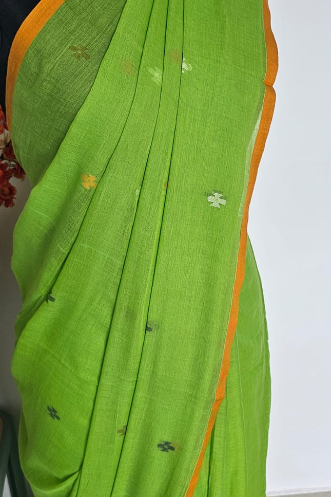 Kesar Tulsi Jamdani Hanwoven Saree