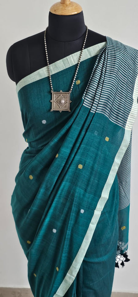 Handwoven Mul Cotton Jamdani Saree