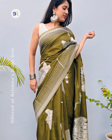 Kamyavan Green Banarasi Crepe Saree