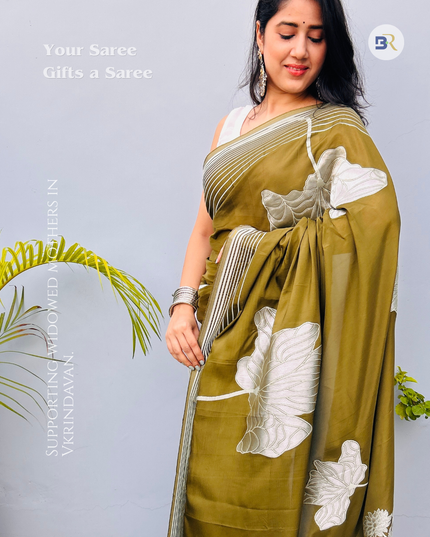 Kamyavan Green Banarasi Crepe Saree