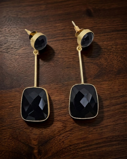 Bhaimi Noir Earrings