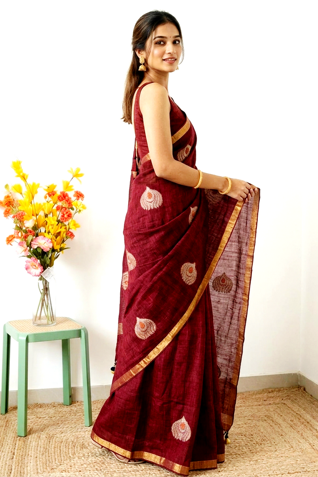 Mayur Kanti Handwoven Jamdani Saree