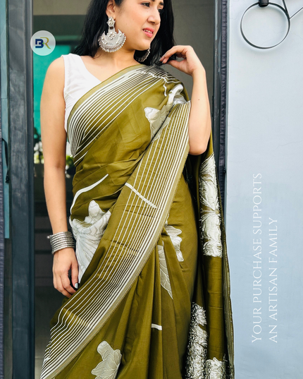 Kamyavan Green Banarasi Crepe Saree
